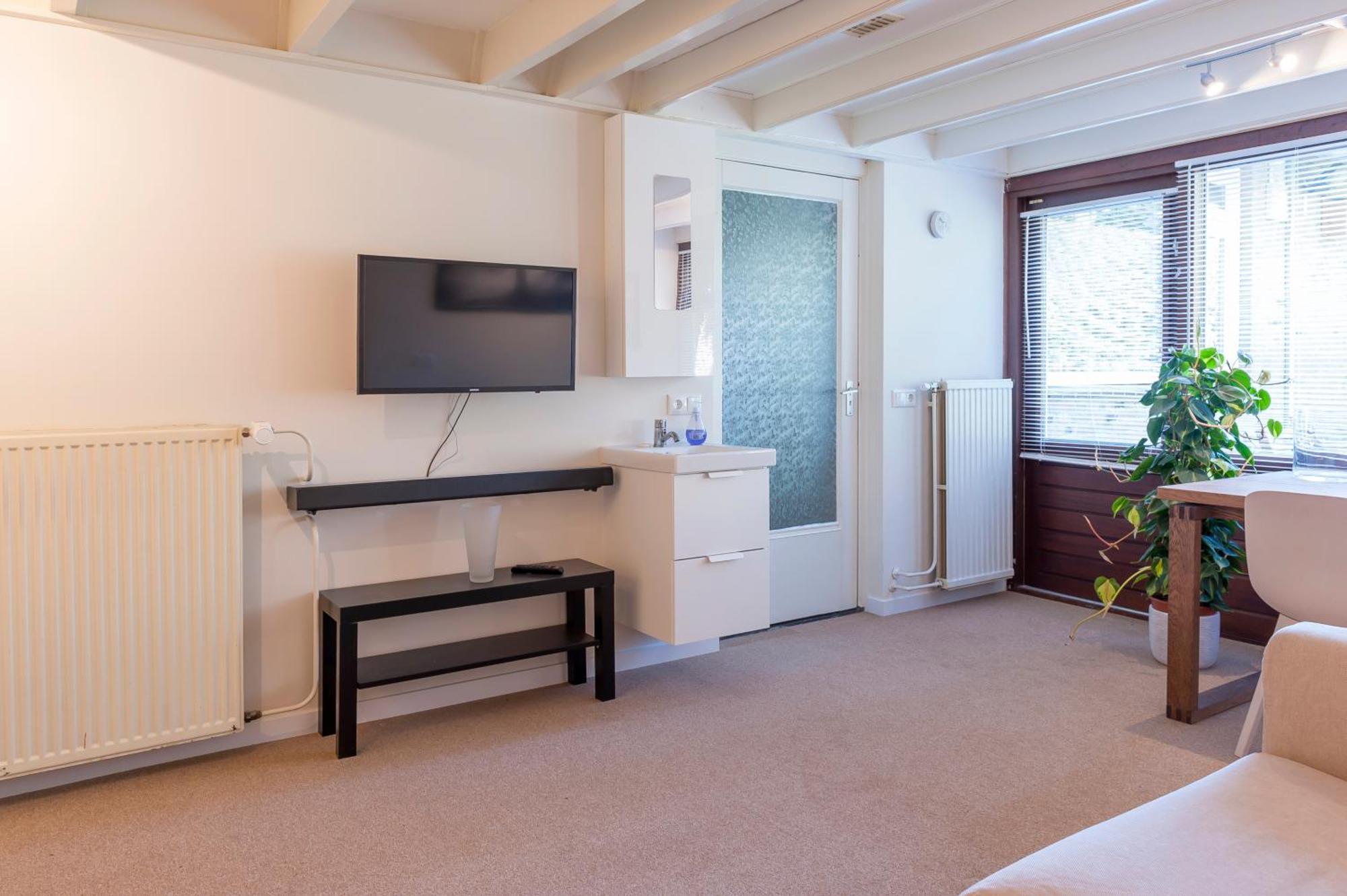Backroom In Villa With Private Garden Very Near Centre And Tue Эйндховен Экстерьер фото